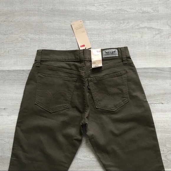 Levi’s Jeans - Picture 6 of 7